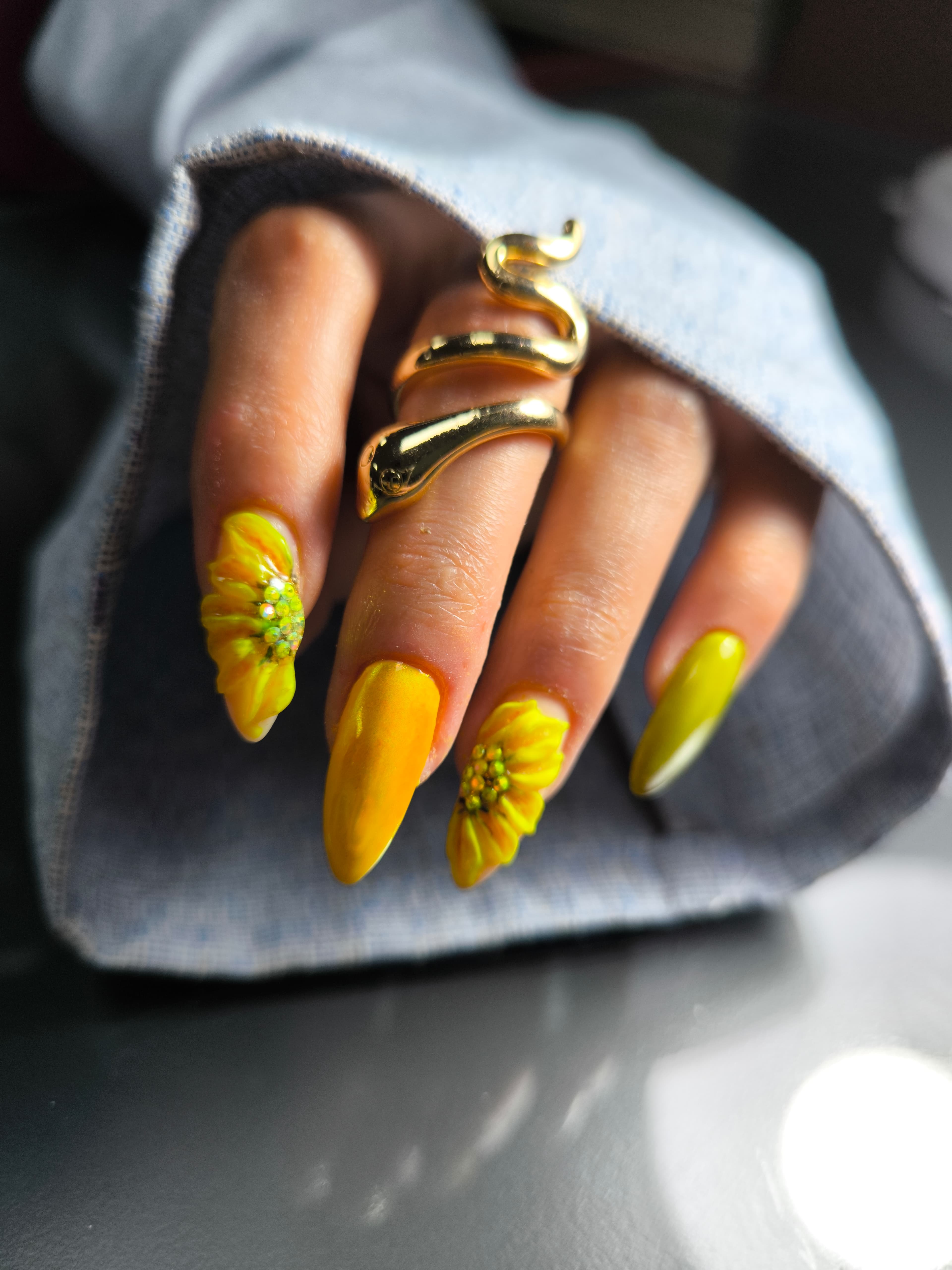 Öne çıkan nail art tasarımı